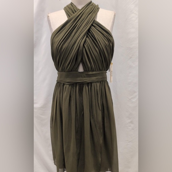 Alice + Olivia Martine Black Halter Neck Pleated Dress new Sz 8 - Picture 3 of 7